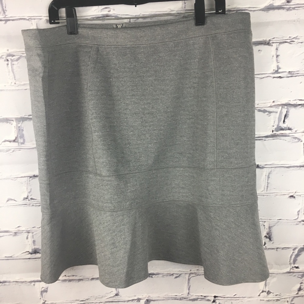 Stylish skirt size 18